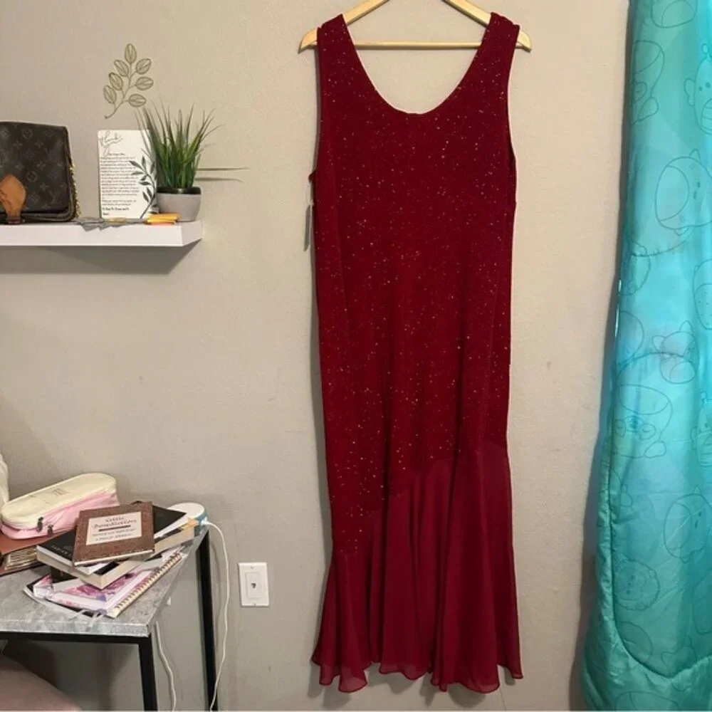 Monroe & Main 16W Glitter Dress NWT Mermaidcore Asym Hem Glam Formal Burgundy